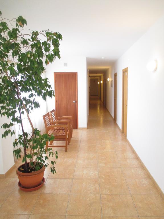 Hostal Residencia Nicolau San Antonio  Buitenkant foto